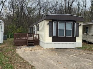 1500 N Bruns Ln #17, Springfield, IL 62702