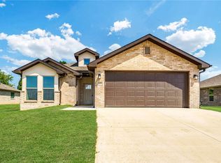 1808 Porter St, Pea Ridge, AR 72751