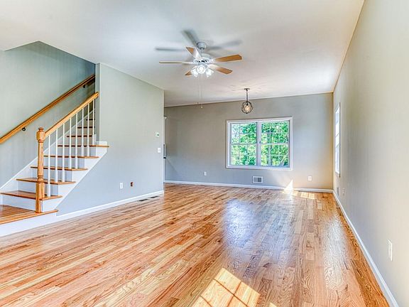 2nd image of 1105 Roosevelt Ave