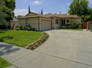 18638 Cohasset St, Reseda, CA 91335