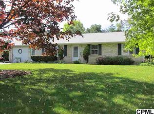 3 E Hunter Rd, Carlisle, PA 17015