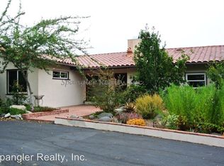 610 Sunrise Dr E, Vista, CA 92084