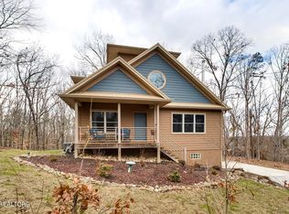 225 Elizabeth Way, Lenoir City, TN 37772