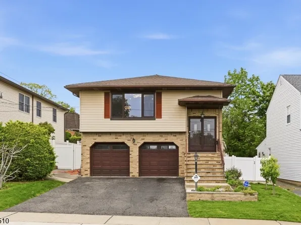 55 17Th Ave, Elmwood Park Boro, NJ 07407
