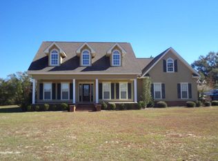 102 Ashley Pointe Dr, Andalusia, AL 36421