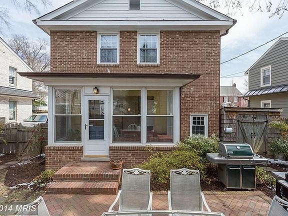3rd image of 1504 N Highland St
