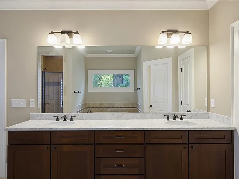 1452 Woodland Hills Dr — Photo 39