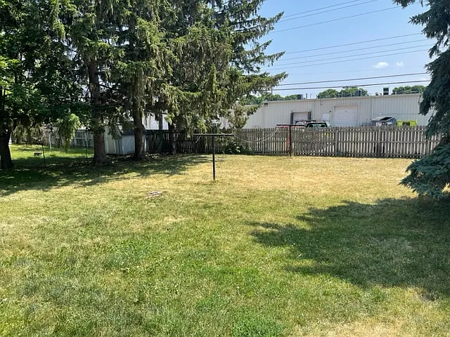 4814 Camden Rd #2 — Photo 11