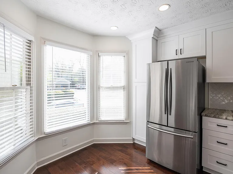 401 Defoors Lndg NW — Photo 6