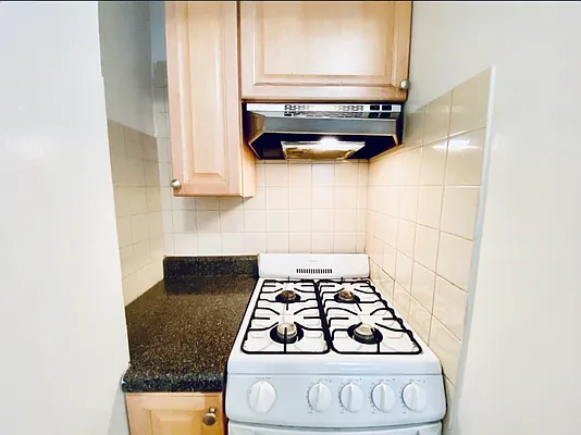 Rented by Corcoran | media 7