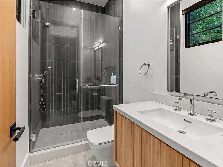 5050 Arundel Dr — Photo 34