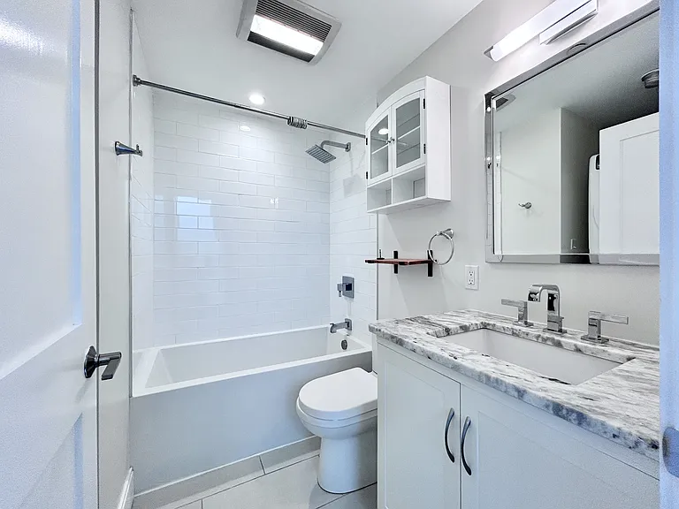 69 Cottage St #3 — Photo 5