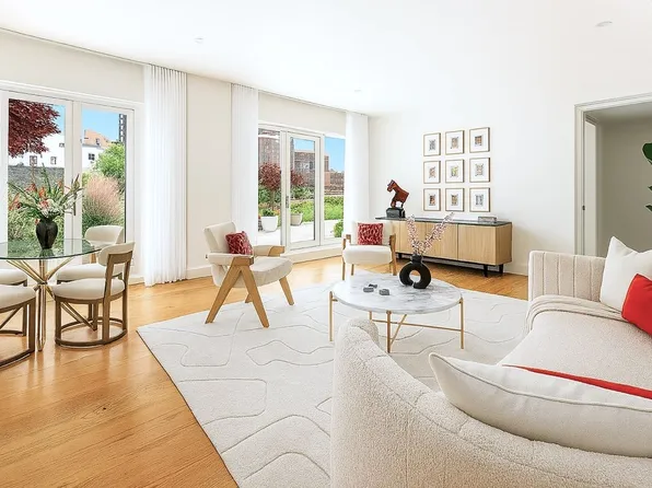 427 East 90th Street image 2 of 20