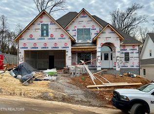 9974 Rio Bravo Ln, Knoxville, TN 37922