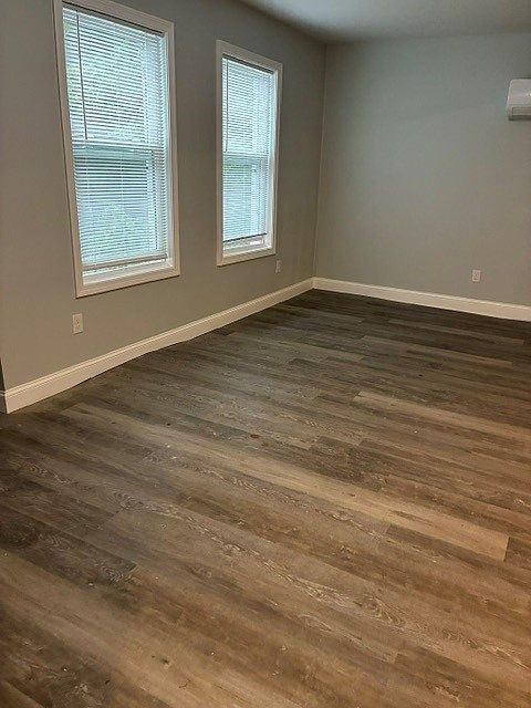 1st image of 41 Exeter Rd #2