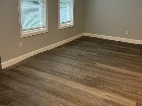 41 Exeter Rd, Newmarket, NH