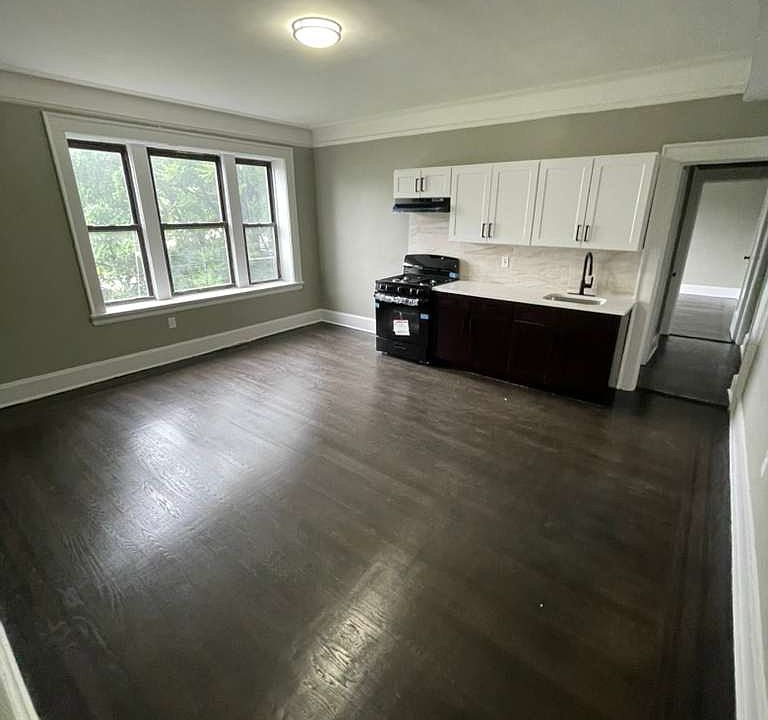 1st image of 1000 S Orange Ave #206