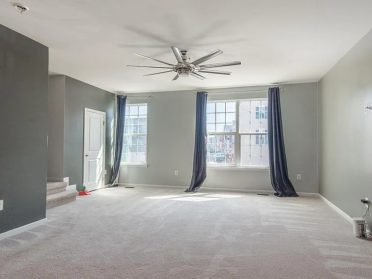 9704 Cedarmass Cir — Photo 4