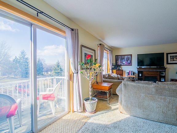 5th image of 2501 Cobble Hill Ct Unit B