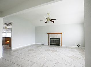 1091 Cannery Row, Hollister, CA
