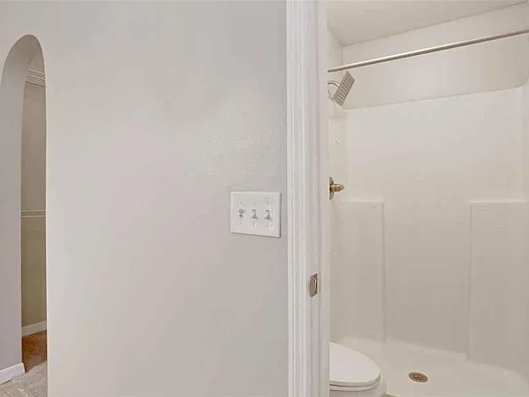 25002 Hyde Park Blvd — Photo 11