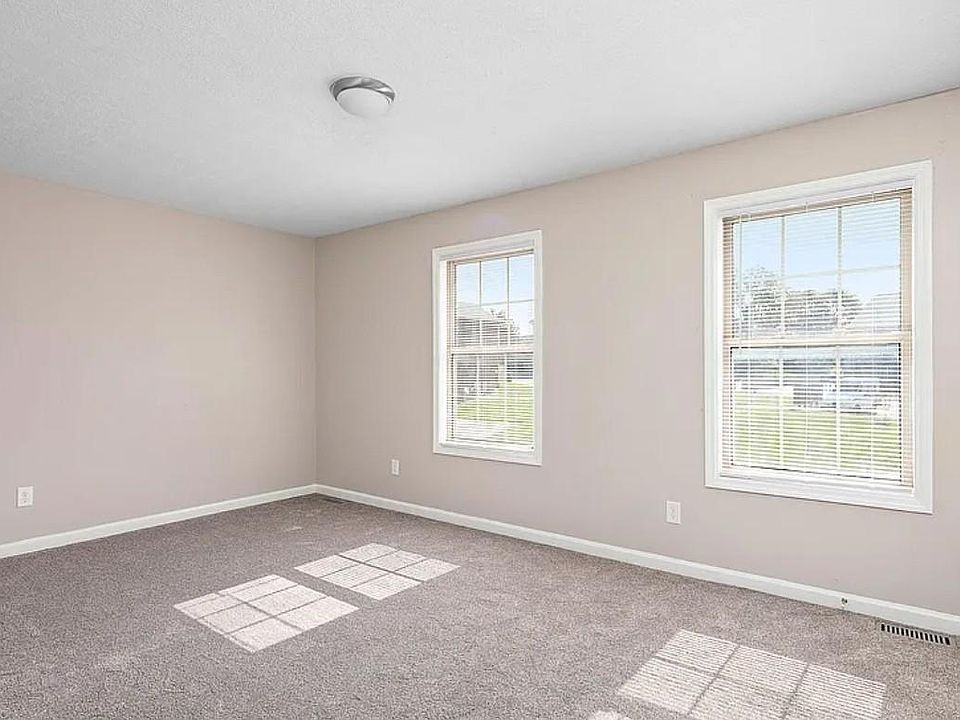1st image of 162 S Killarney Ln APT 1