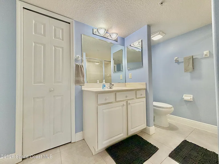 551 Casa Bella Dr #204 — Photo 39