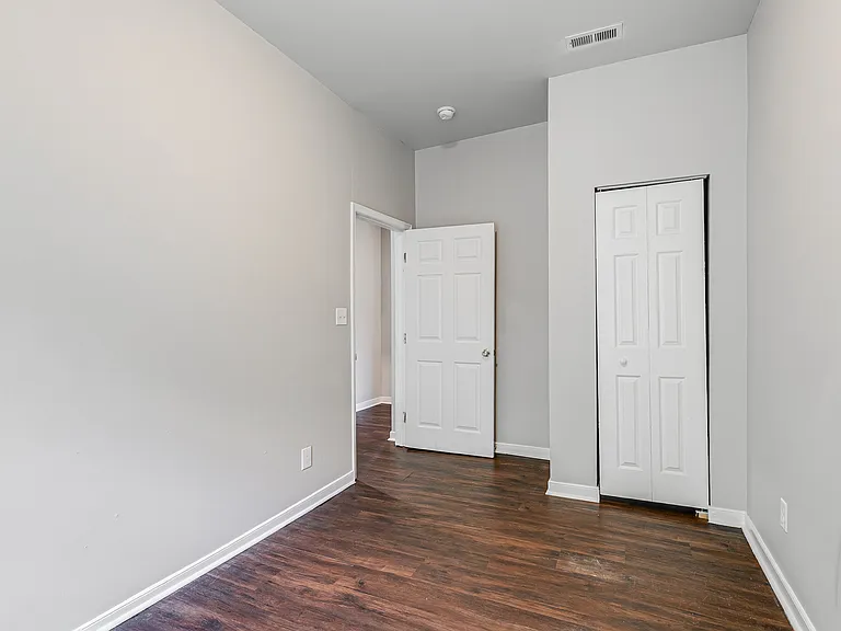 2413 Lamb Ave #1 — Photo 2
