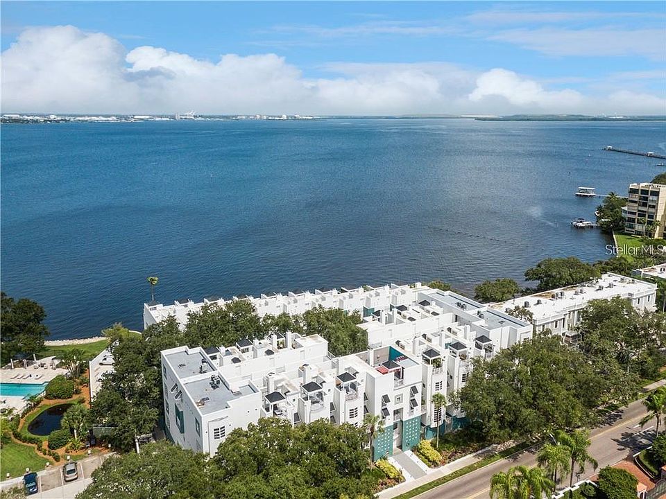 1st image of 4950 Bayshore Blvd APT 29