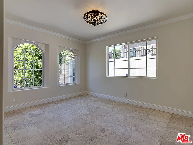 712 N Vista St — Photo 14