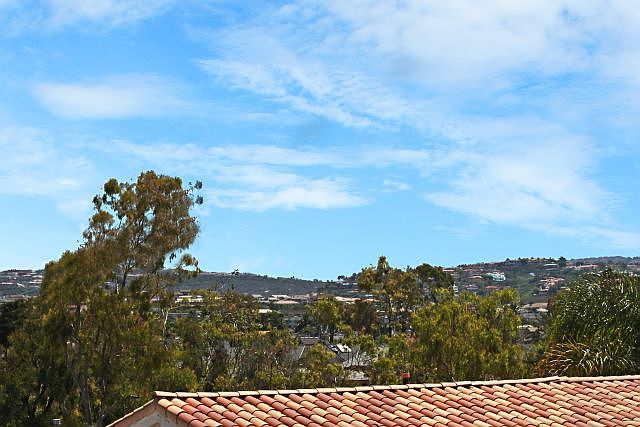 2nd image of 310 1/2 Iris Ave #2