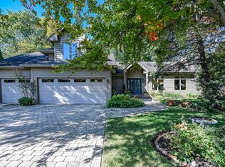 11S460 Carpenter St, Lemont, IL 60439