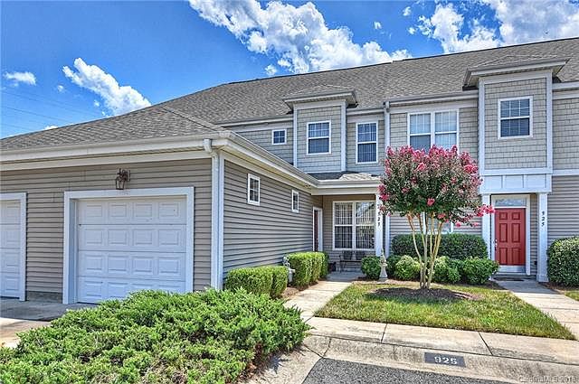 1st image of 923 Claybrook Cir