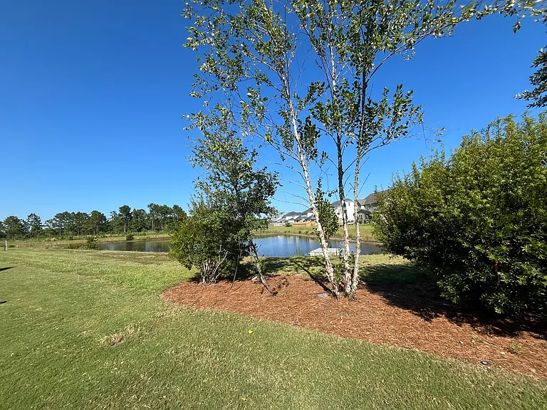 7404 Springwater Dr — Photo 36
