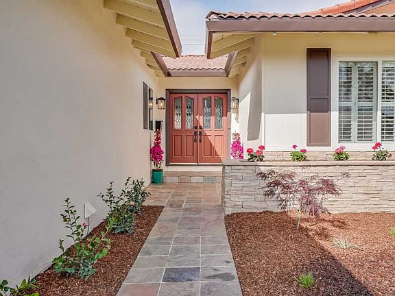 4th image of 6045 Chesbro Ave