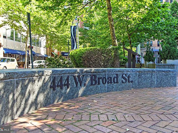 5th image of 444 W Broad St Unit 726