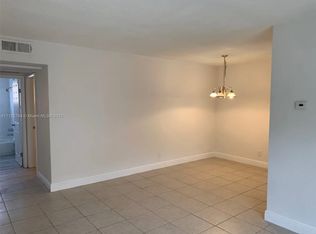 1450 Atlantic Shores Blvd APT 110, Hallandale, FL 33009