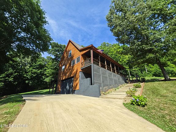 4th image of 103 Pinnacle Pointe Way
