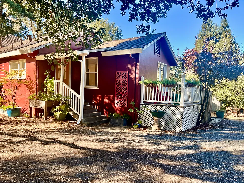 Washington Ave