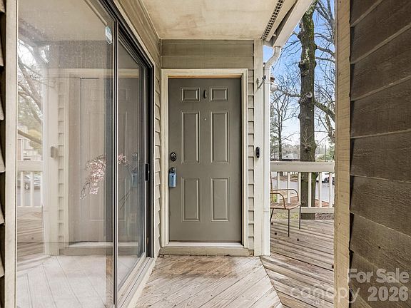 3rd image of 1612 Sharon Rd W APT 68