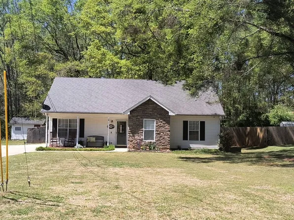 1046 Joseph Ln, Social Circle, GA 30025
