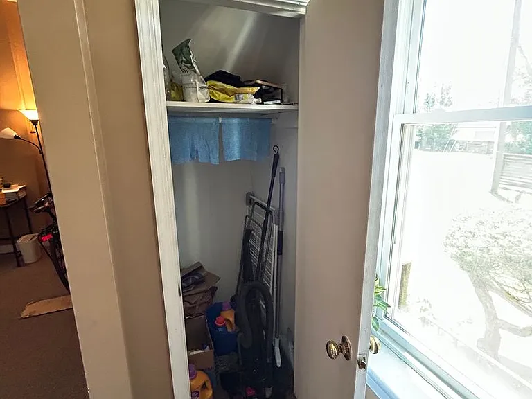 23 N Mulberry St — Photo 10