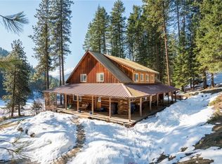 221 Hinthorne Ln, Leavenworth, WA 98826