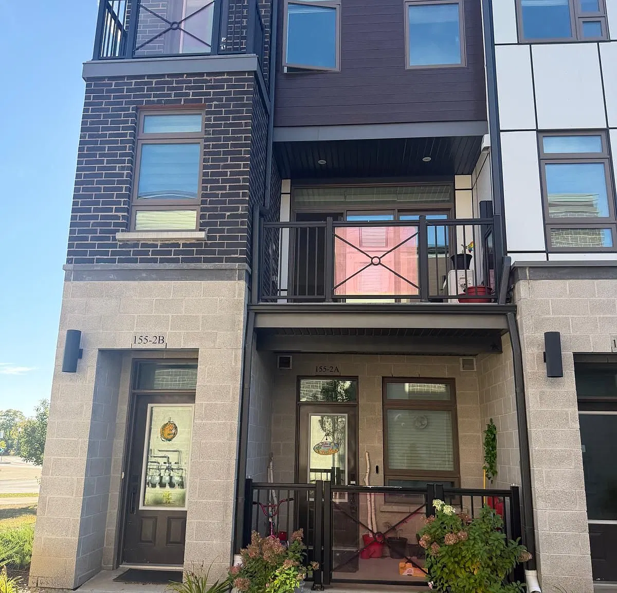 2 bed, $2,400 — Photo 3