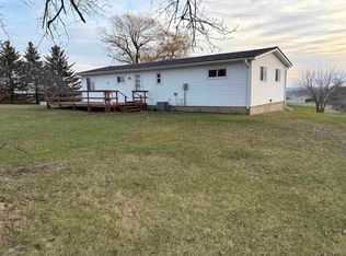 2403 Chris Na Mar Rd, Dodgeville, WI 53533
