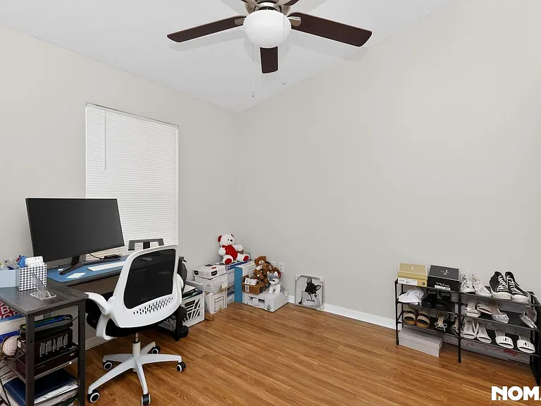 1417 Lyonshire Dr — Photo 17