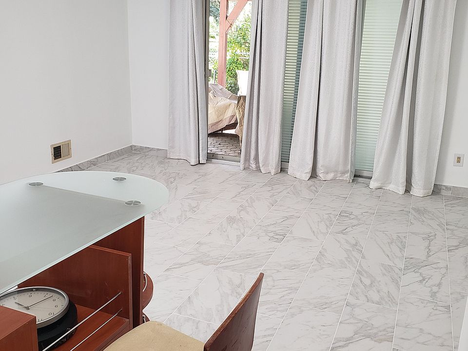 1st image of 80 Pelican Cir #1A