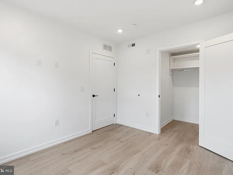 209 New St #5B — Photo 14