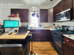 1112 W 18th St #3F, Chicago, IL 60608