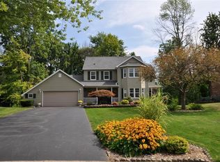 198 Kaywood Dr, Rochester, NY 14626